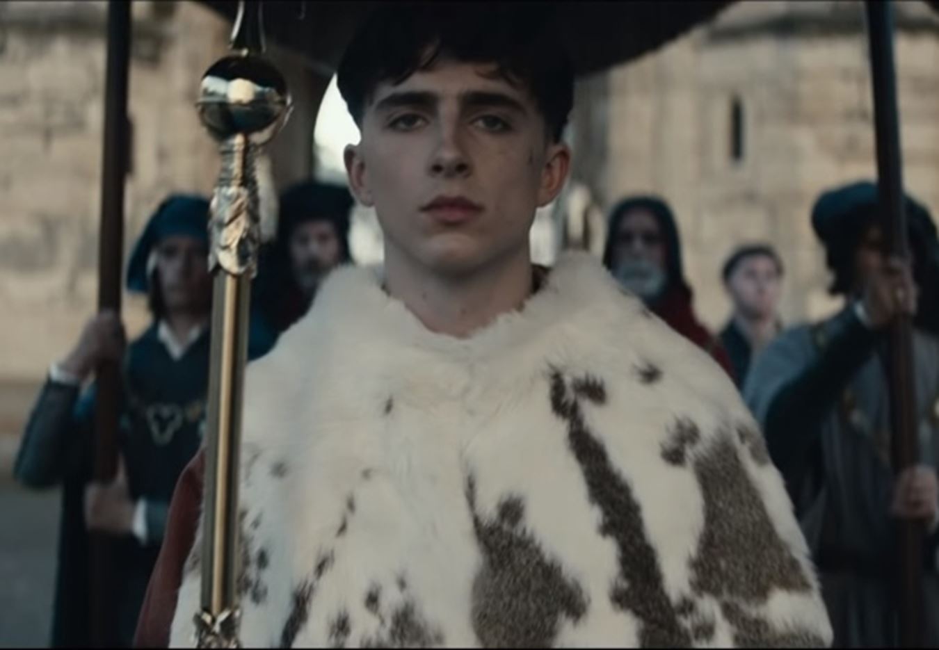 timoth-e-chalamet-nin-v-henry-ye-hayat-verdi-i-the-king-filminden