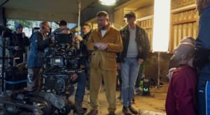 Orlando Bloom ve Elijah Wood, The Gentlemen dizisinin üçüncü sezonunda buluşuyor