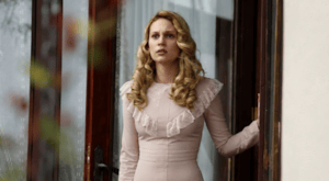 Kürk Mantolu Madonna uyarlamasında Maria Puder rolü için Farah Zeynep Abdullah ile görüşülüyor