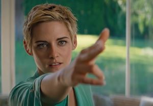 Kristen Stewart'ın ünlü oyuncu Jean Seberg'e hayat verdiği Seberg'ten fragman yayınlandı