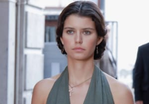 Beren Saat’in başrolünde yer aldığı Gizli Dolap filminin çekimleri başladı