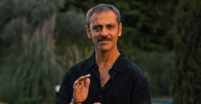 Çukur ekibinin yeni dizisi Veliaht'ın ilk tanıtımı yayınlandı