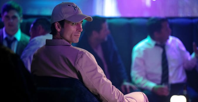 Glen Powell ve Margaret Qualley'nin yer aldığı Nasıl Katil Olunur'dan yeni fragman yayınlandı