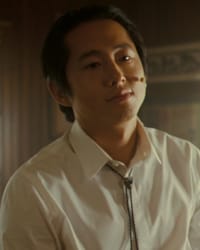 Steven Yeun'un fotoğrafı.