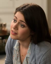 Molly Gordon