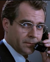 Henry Czerny'in fotoğrafı.