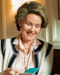 Penelope Ann Miller'in fotoğrafı.