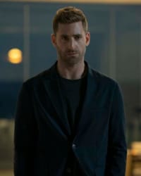 Oliver Jackson-Cohen'in fotoğrafı.