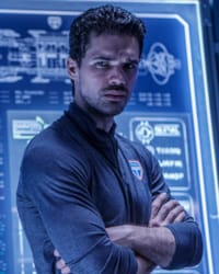 Steven Strait'in fotoğrafı.