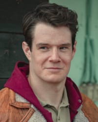 Connor Swindells'in fotoğrafı.