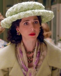 Marin Hinkle'nin fotoğrafı.