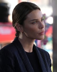 Lauren German'ın fotoğrafı.