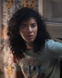 Jasmin Savoy Brown'un fotoğrafı.