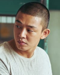 Yoo Ah-in'in fotoğrafı.