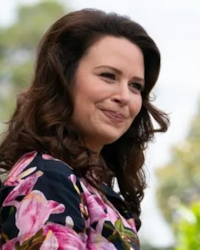 Katie Lowes'in fotoğrafı.