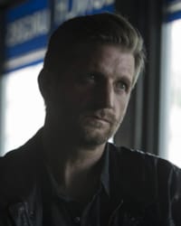 Paul Sparks'ın fotoğrafı.