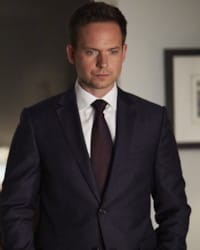 Patrick J. Adams'ın fotoğrafı.