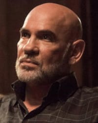 Mitch Pileggi'nin fotoğrafı.