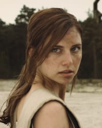 Svenja Jung'un fotoğrafı.