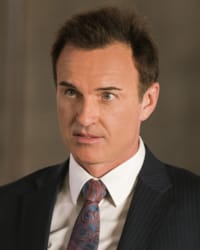 Julian McMahon'un fotoğrafı.
