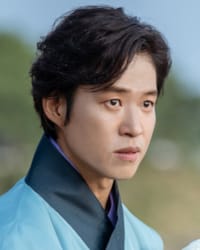 Joon-Sang Yoo'nun fotoğrafı.