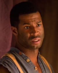 Robert Christopher Riley'in fotoğrafı.