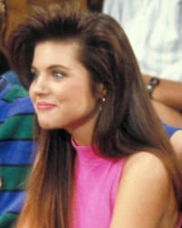 Tiffani Thiessen'in fotoğrafı.