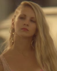 Lanie McAuley'in fotoğrafı.