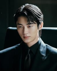 Woo-Seok Byeon'un fotoğrafı.