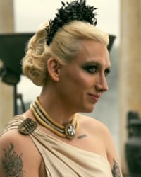 Mason Alexander Park'ın fotoğrafı.