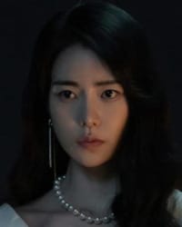 Ji-Yeon Lim'in fotoğrafı.