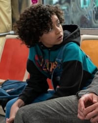 Dean Scott Vazquez'in fotoğrafı.