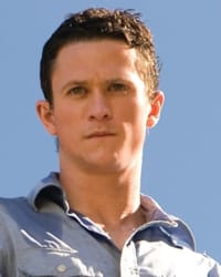 Jonathan Tucker'in fotoğrafı.