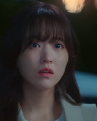 Jeon So-nee'nin fotoğrafı.