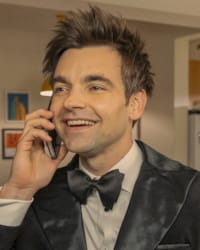 Drew Tarver'in fotoğrafı.