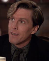 John Glover'in fotoğrafı.