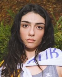 Hazar Ergüçlü'nün fotoğrafı.