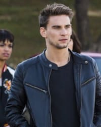 Freddie Thorp'un fotoğrafı.