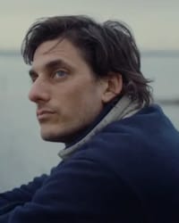 Luca Marinelli'nin fotoğrafı.