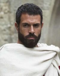 Tom Cullen'in fotoğrafı.