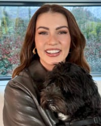Burcu Özberk'in fotoğrafı.