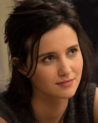 Julia Goldani Telles