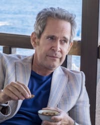 Tom Hollander'in fotoğrafı.