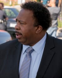 Leslie David Baker'in fotoğrafı.