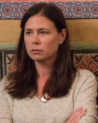 Maura Tierney'in fotoğrafı.